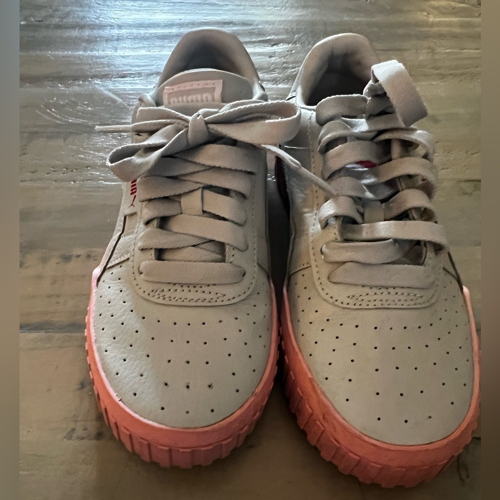Puma Sneakers - Pink Soles - Girls 4